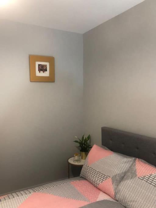 Royal Mile Famous Canongate Flat エディンバラ エクステリア 写真